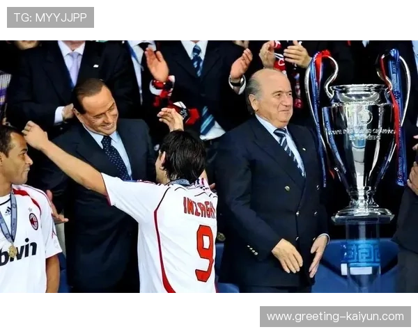 AC米兰高层释出重建信号今夏转会策略全面解析剑指意甲冠军荣耀 AC米兰高层释出重建信号今夏转会策略全面解析剑指意甲冠军荣耀