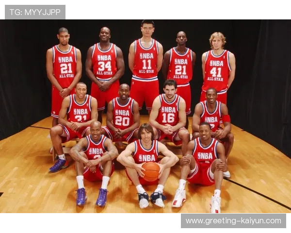 NBA焦点战再掀高潮巨星对决引爆季后赛格局东西部排名震荡升温