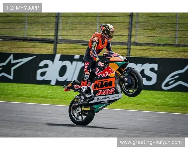 摩托GP新赛季揭幕 车手们为冠军荣耀展开激烈角逐