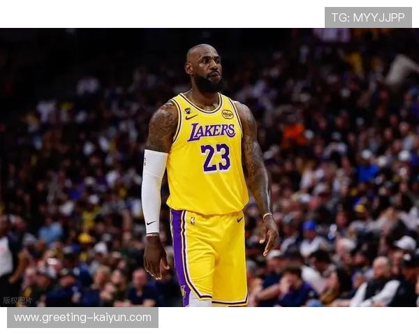 詹姆斯关键时刻爆发湖人逆转勇士引爆联盟热议冲击季后赛格局再起波澜 詹姆斯关键时刻爆发湖人逆转勇士引爆联盟热议冲击季后赛格局再起波澜