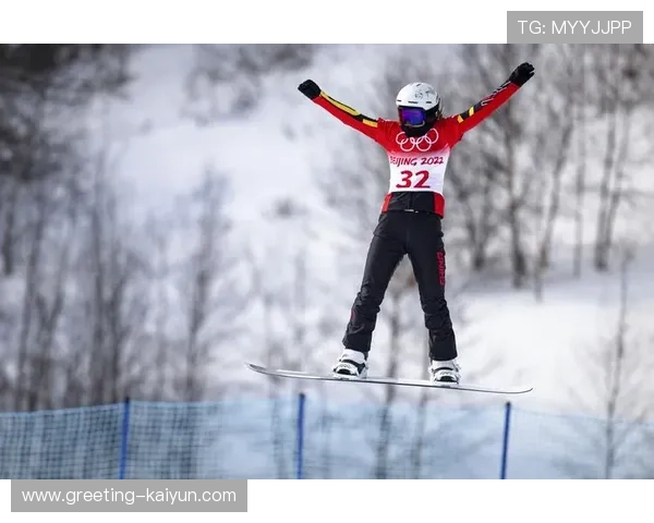 北京冬奥会精彩瞬间回顾中国运动员奋勇拼搏创造历史成就